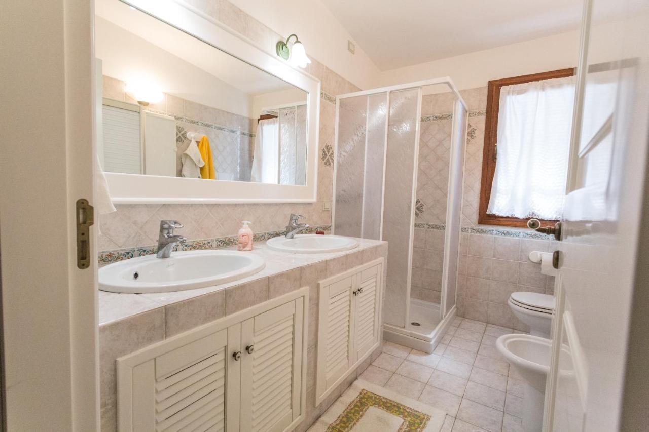 Villa Vetti Ugento Eksteriør billede