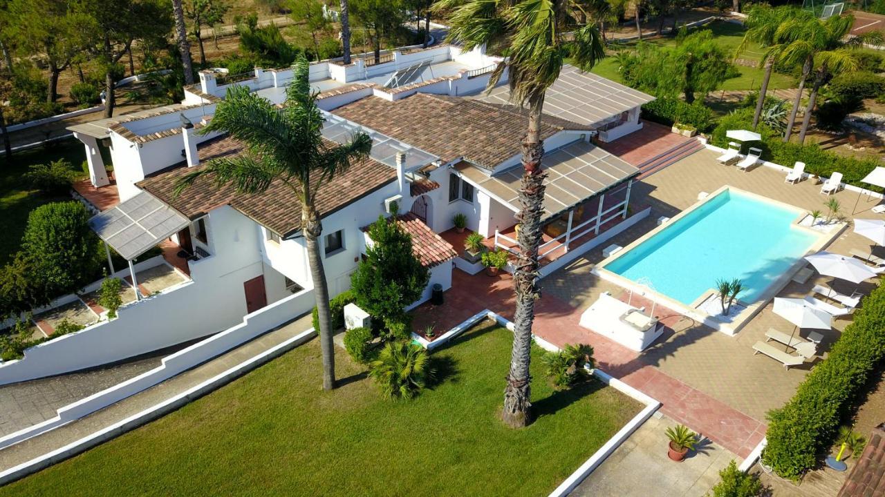Villa Vetti Ugento Eksteriør billede