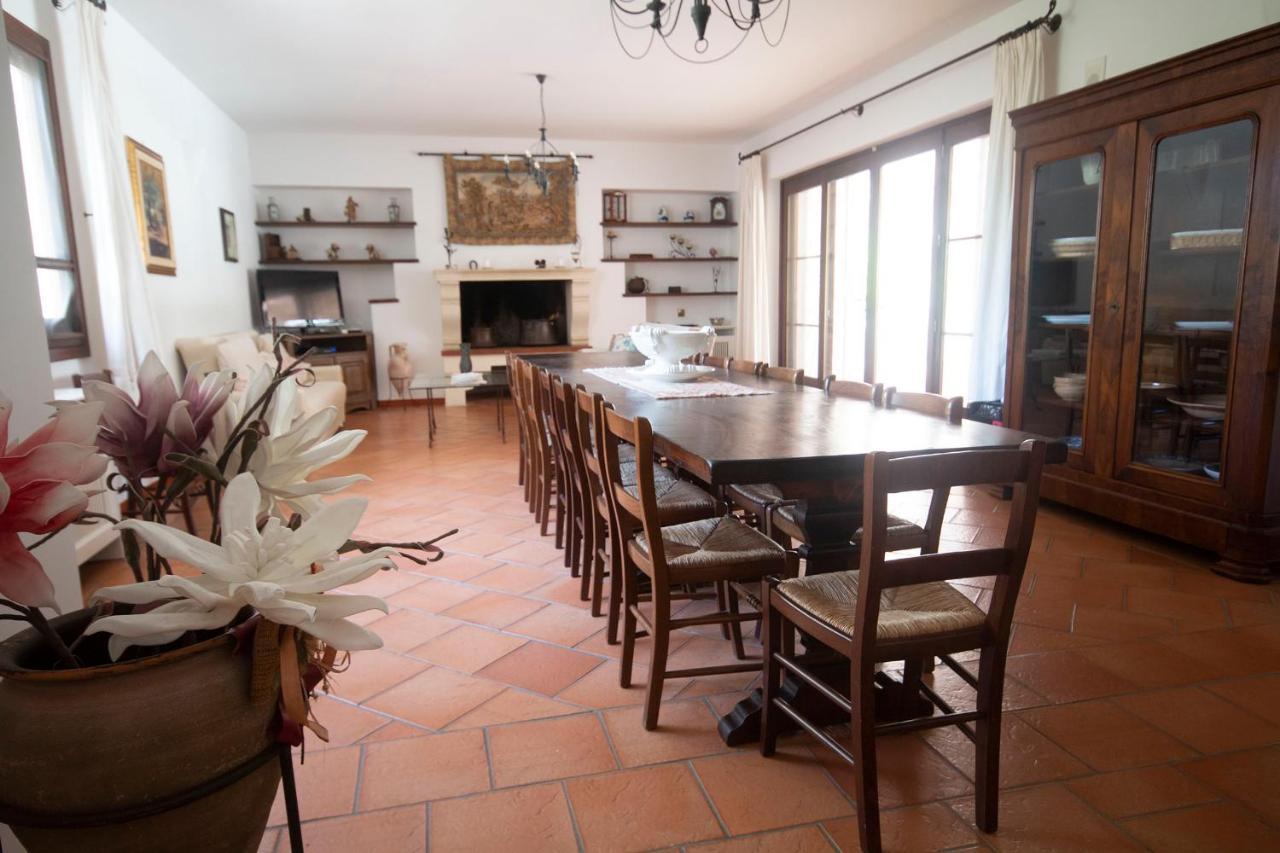 Villa Vetti Ugento Eksteriør billede